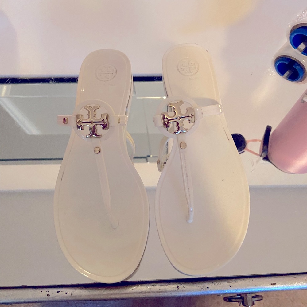 Womens size 8 Authentic Tory Burch jellies